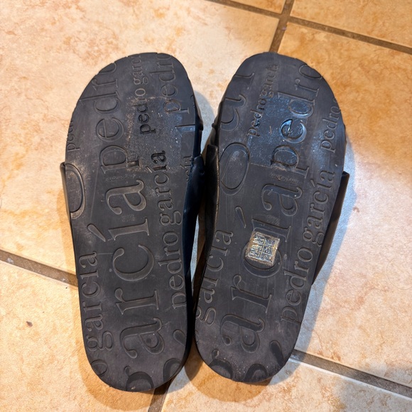 Pedro Garcia Black Knotted Slide Sandals - Picture 3 of 4